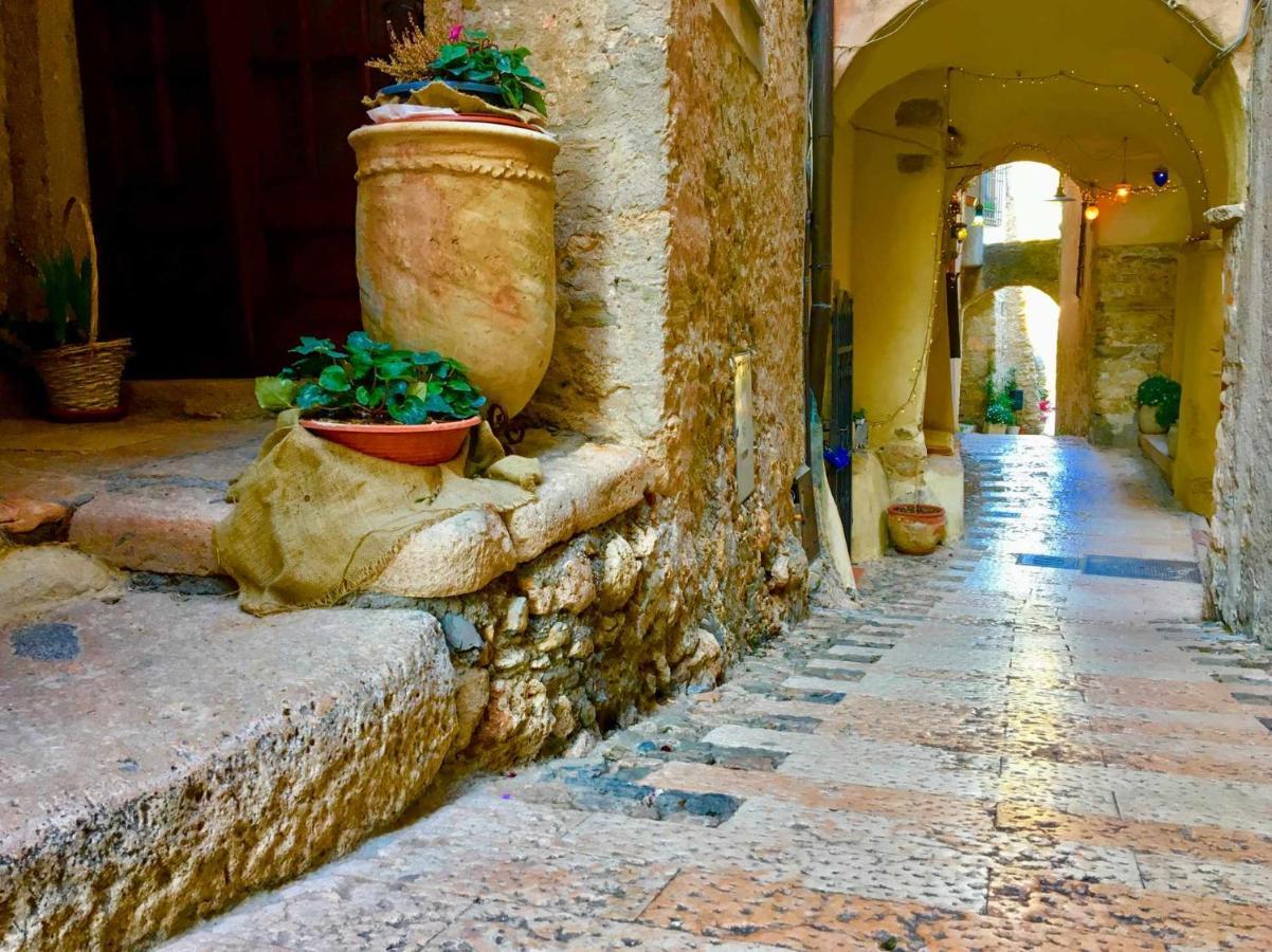 Fornaci 9 Rivieraholiday Пьетра-Лигуре Экстерьер фото